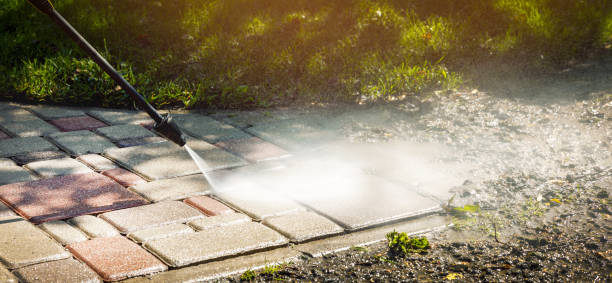 Best Pool Deck Cleaning  in Quinebaug, CT